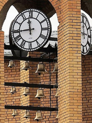 Торжественное открытие третьего в России стационарного карильона на площади Искусств в Талдоме Московской области
