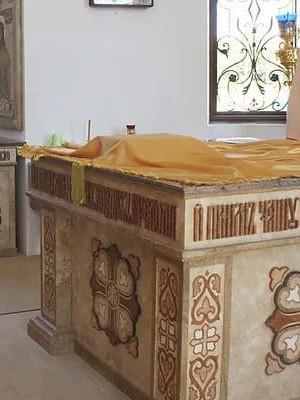 Внутреннее убранство алтаря