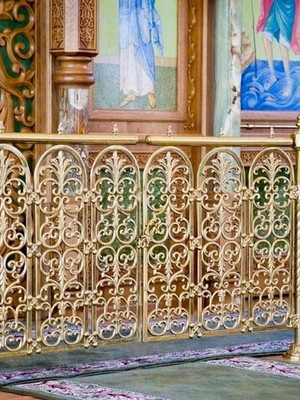 Ограждения в храме