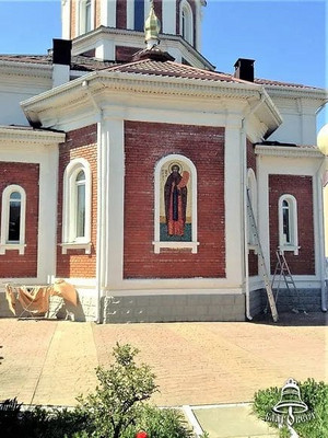 Подворье Свято-Троицкой Лавры